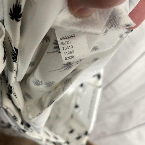 NEW Ann Taylor The Tie Waist Mid Rise Palm Tree Print Shorts Size 6 - Picture 8 of 8